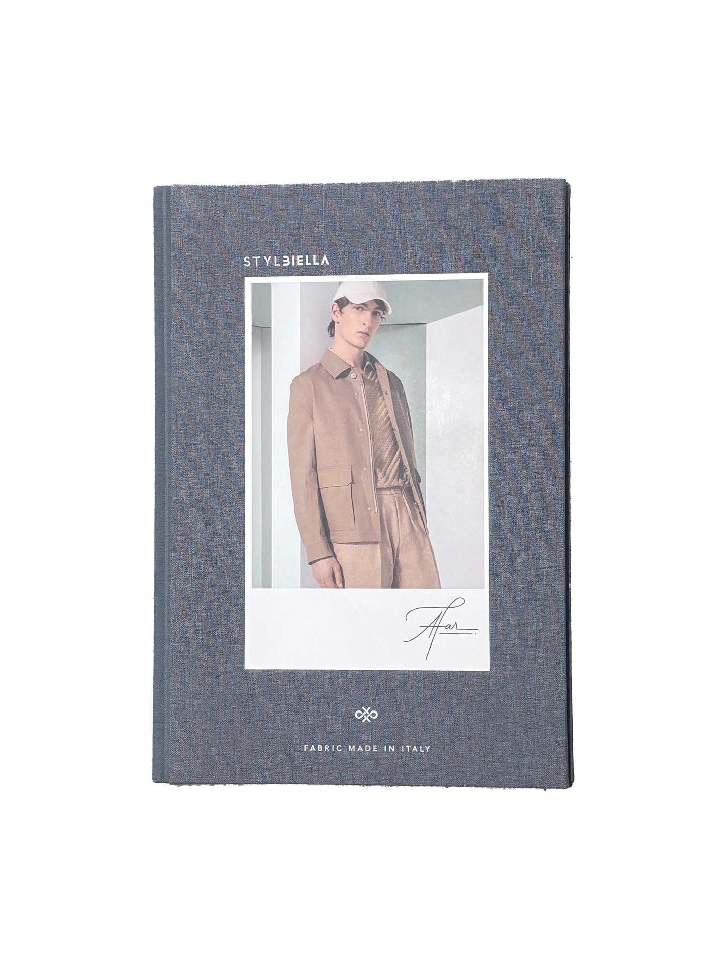Upper Casual SS25 - 6105