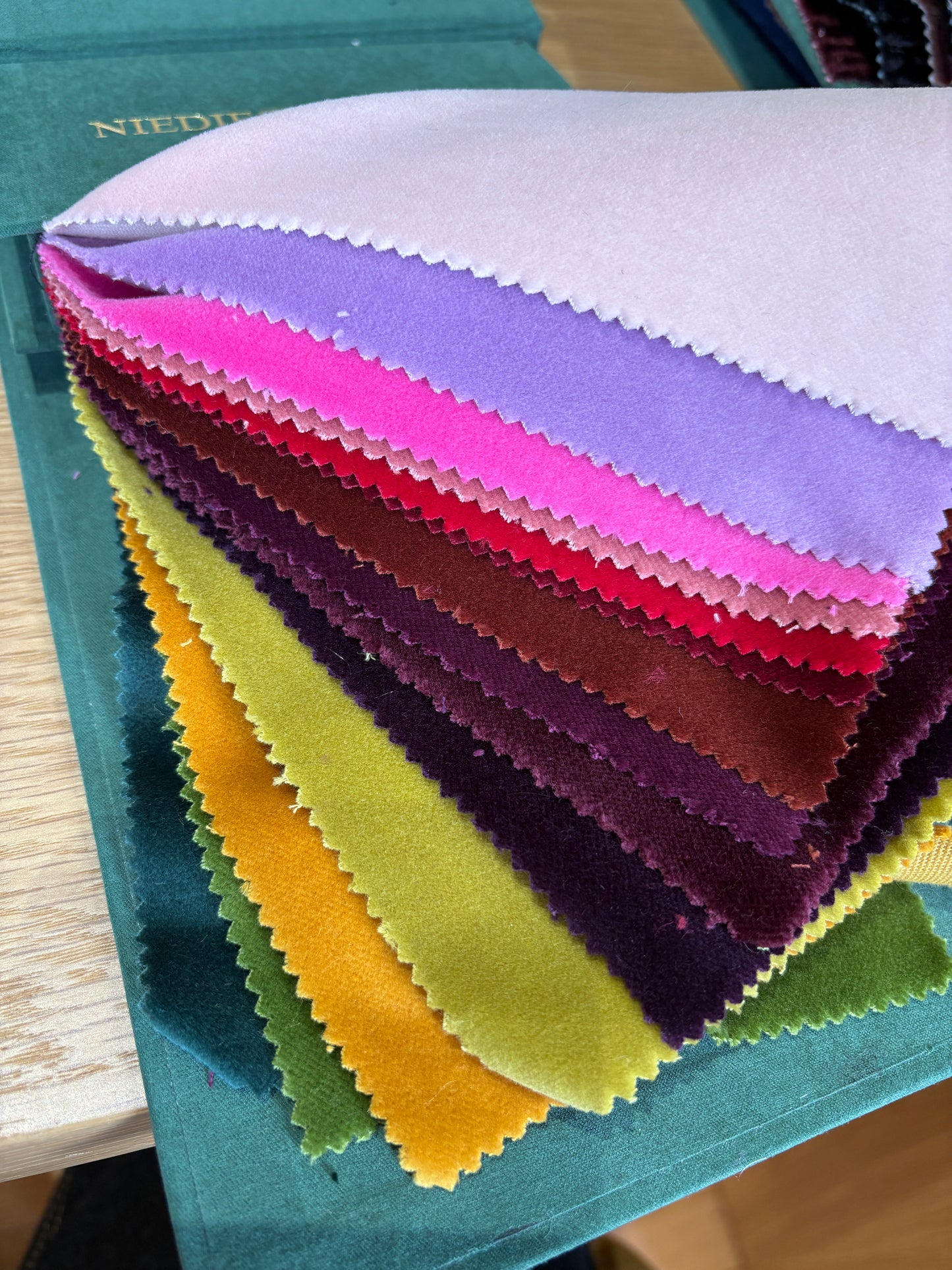 Book Fobes - Niedieck Velour I