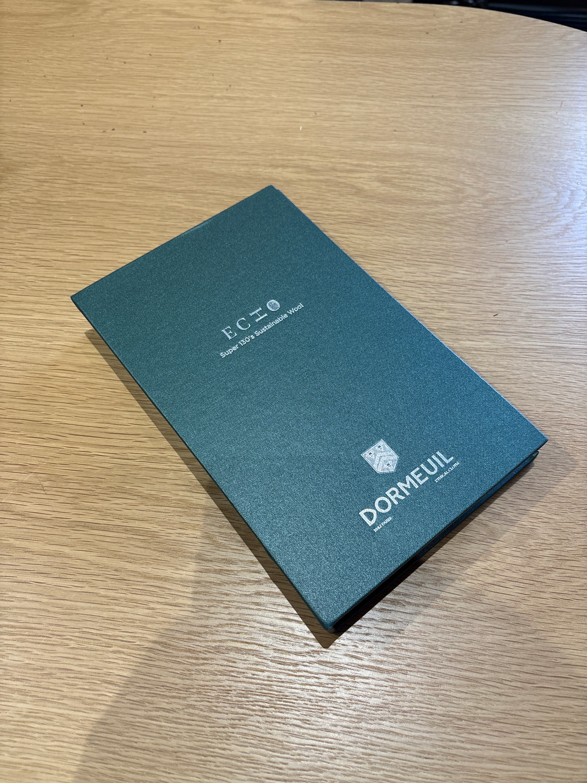 Dormeuil Echo