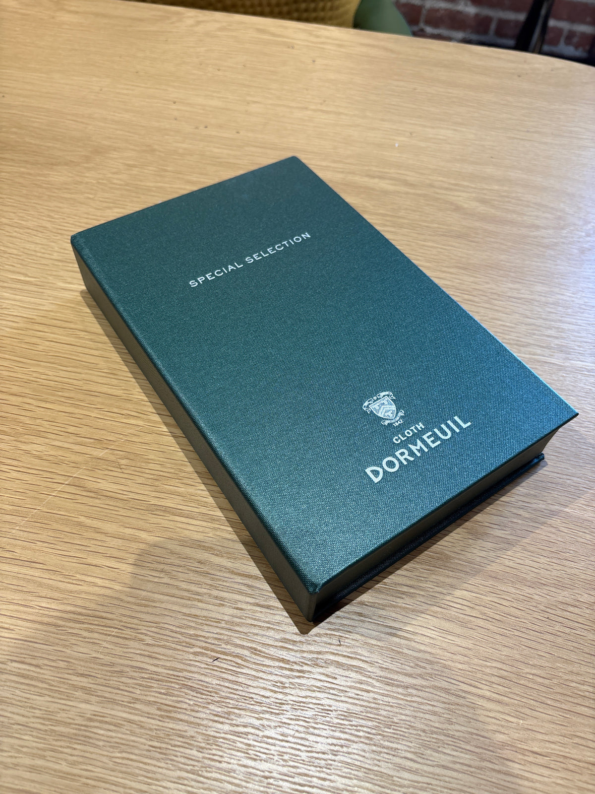 Dormeuil Fast Track