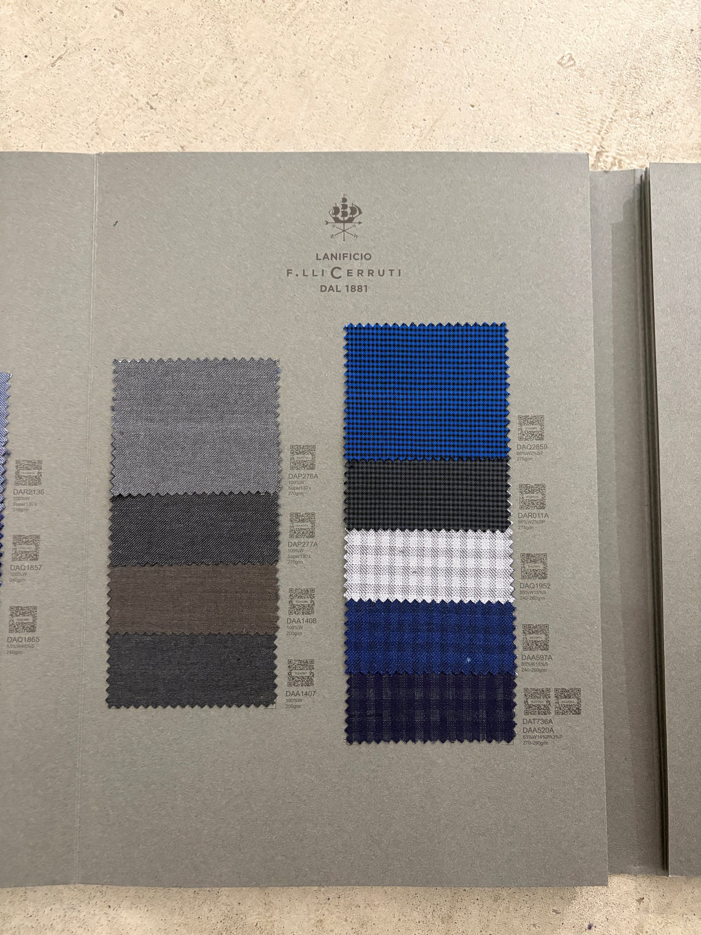 RC 25F9 Premium Folder